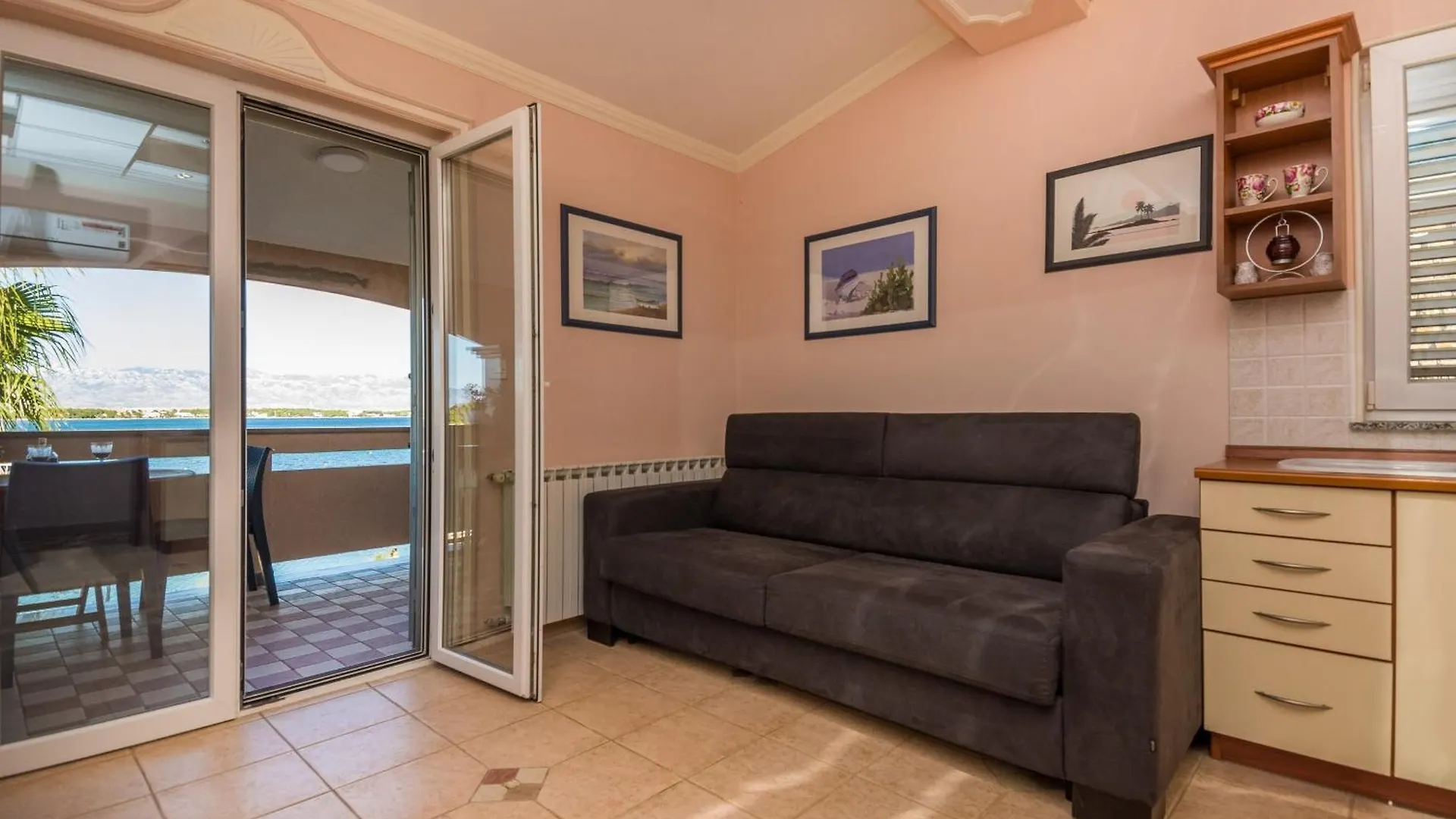 Apartments By The Sea Vir - Kozjak, Vir - 19117 Kroatien